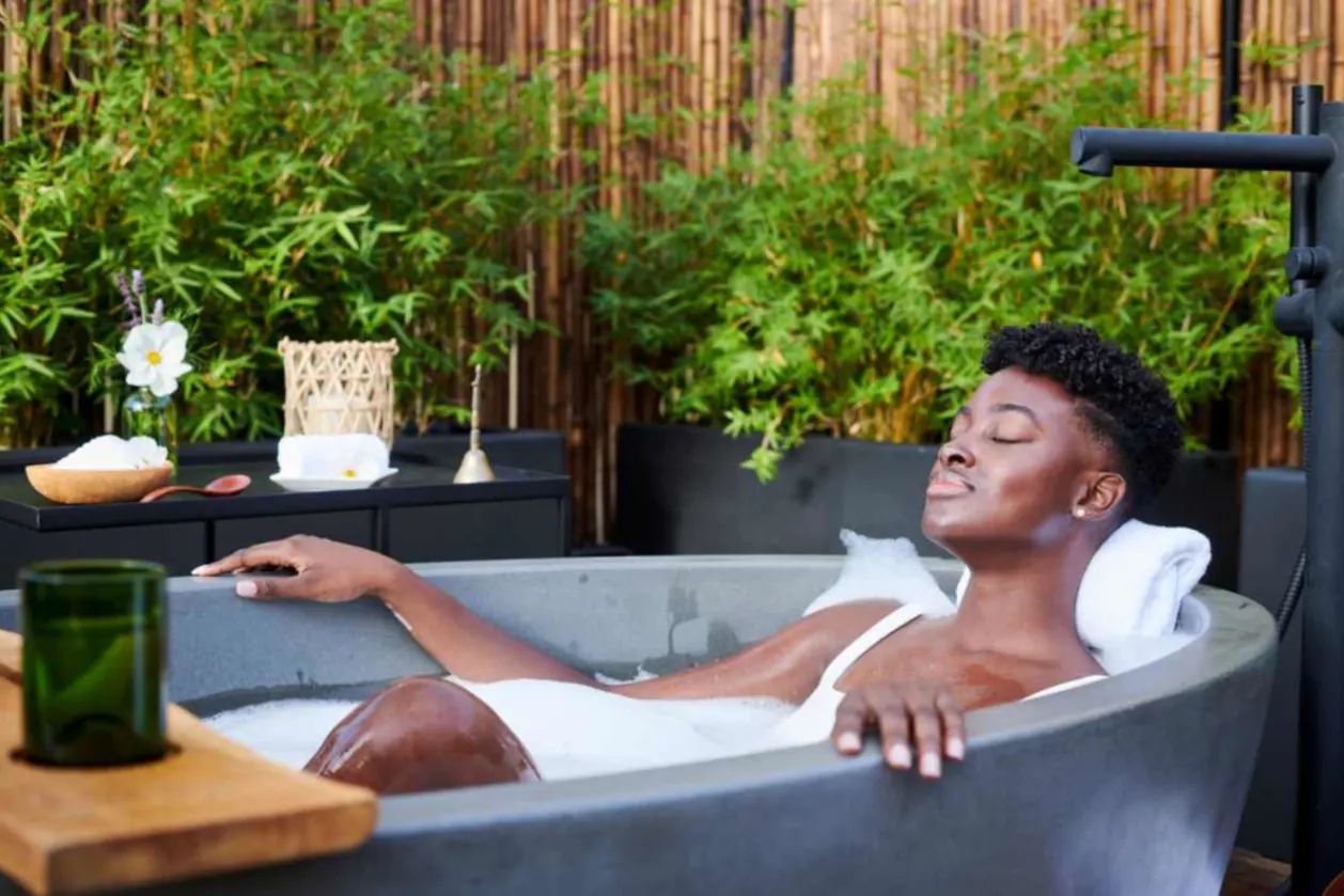 1 Hotel San Francisco boutique hotel spa outdoor bath